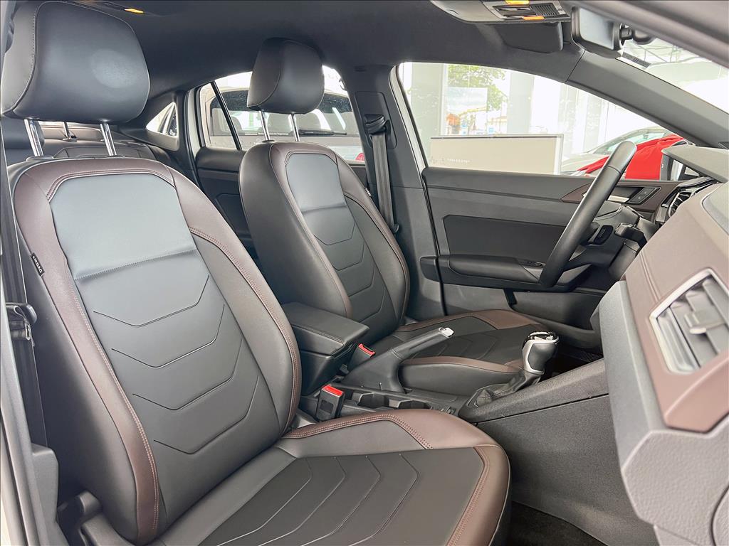 VIRTUS 1.0 200 TSI HIGHLINE AUTOMÁTICO18