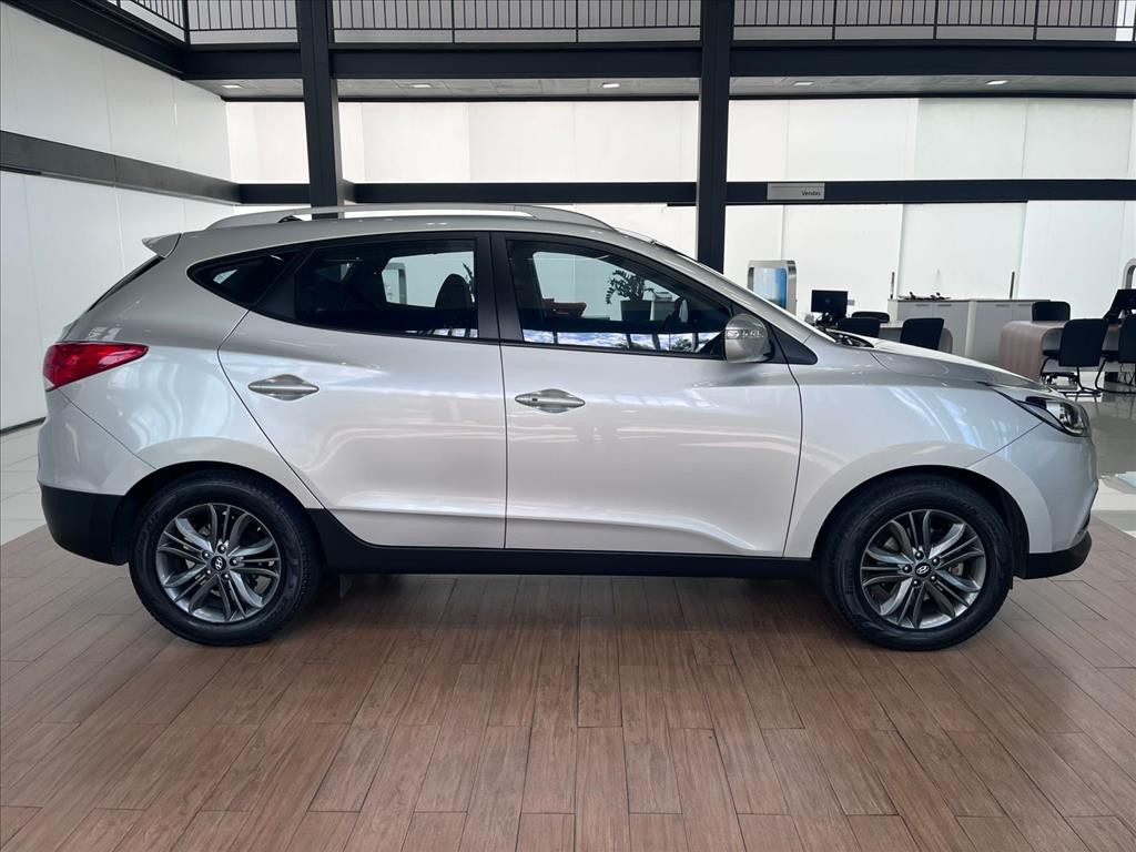 Hyundai-IX35-2.0 MPFI GL 16V FLEX 4P AUTOMÁTICO