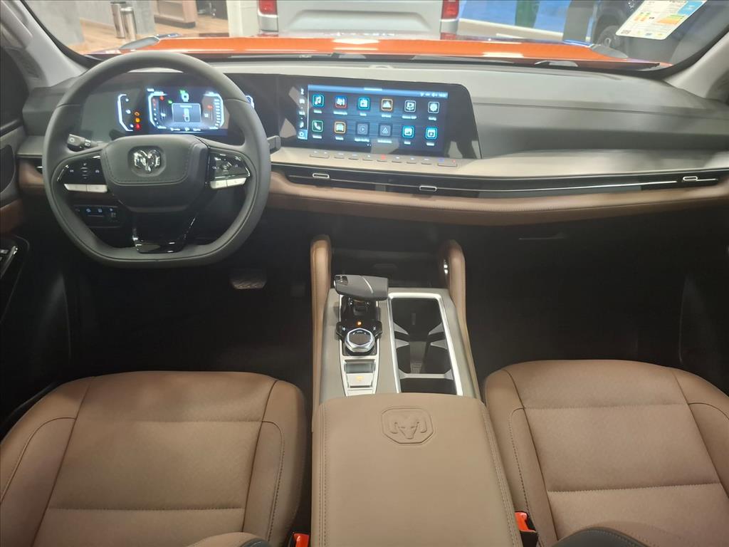 DAKOTA 2.2 TURBO DIESEL LARAMIE 4X4 AUTOMÁTICO9