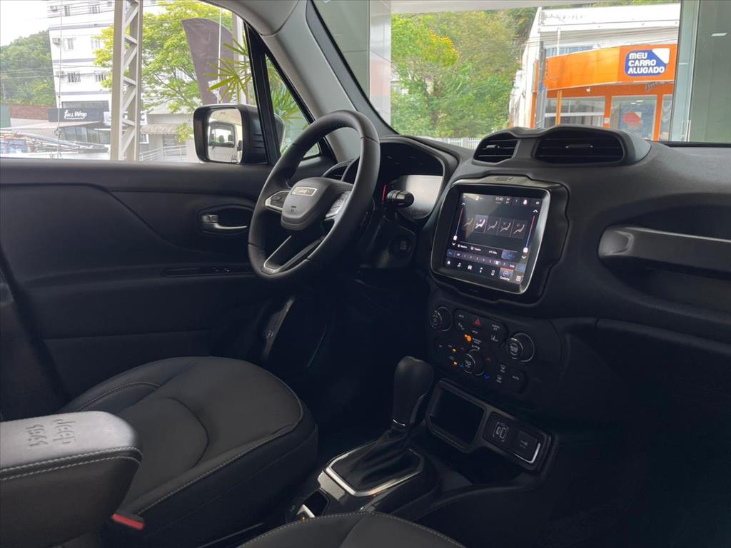 RENEGADE 1.3 T270 TURBO FLEX LONGITUDE AT63