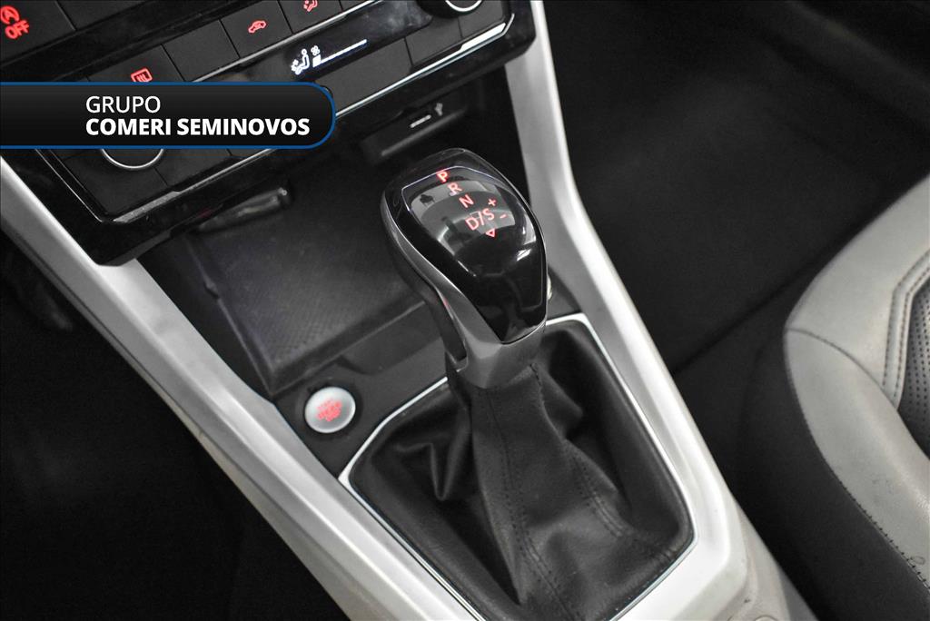 T-CROSS 1.4 250 TSI TOTAL FLEX HIGHLINE AUTOMÁTICO12 T-CROSS 1.4 250 TSI TOTAL FLEX HIGHLINE AUTOMÁTICO12