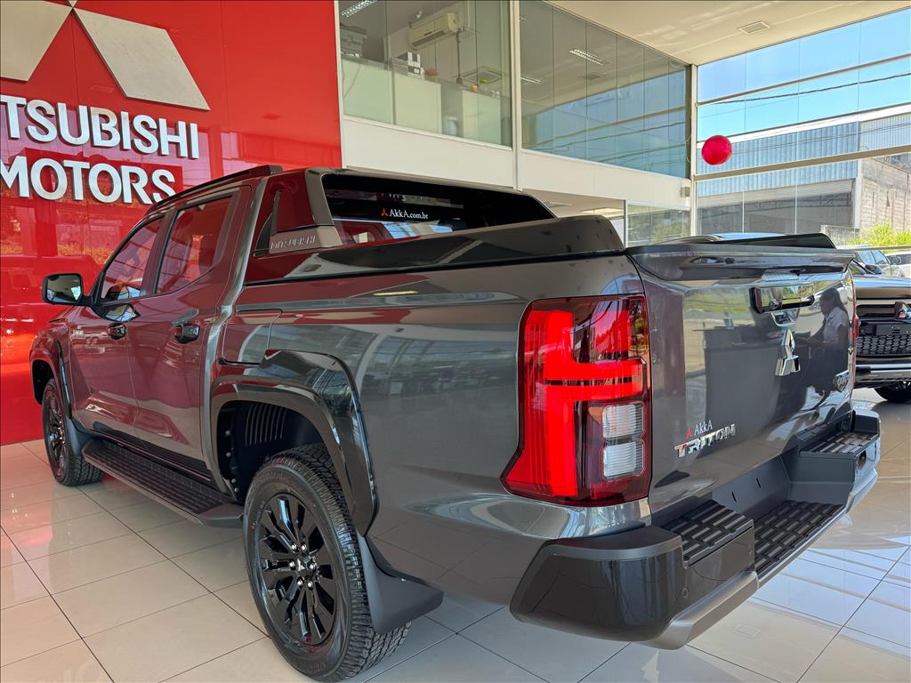 Mitsubishi-TRITON-2.4 BITURBO DIESEL CD KATANA 4X4 AUTOMÁTICO