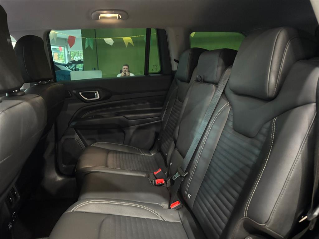 COMMANDER 1.3 T270 TURBO FLEX LONGITUDE AT6 COMMANDER 1.3 T270 TURBO FLEX LONGITUDE AT6