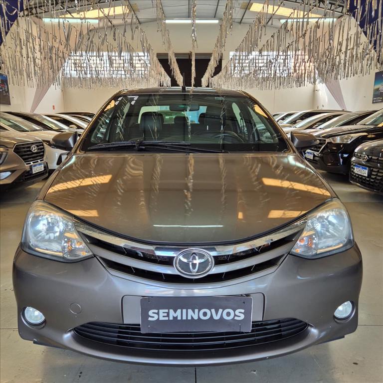 ETIOS 1.5 XLS SEDAN 16V FLEX 4P AUTOMÁTICO1