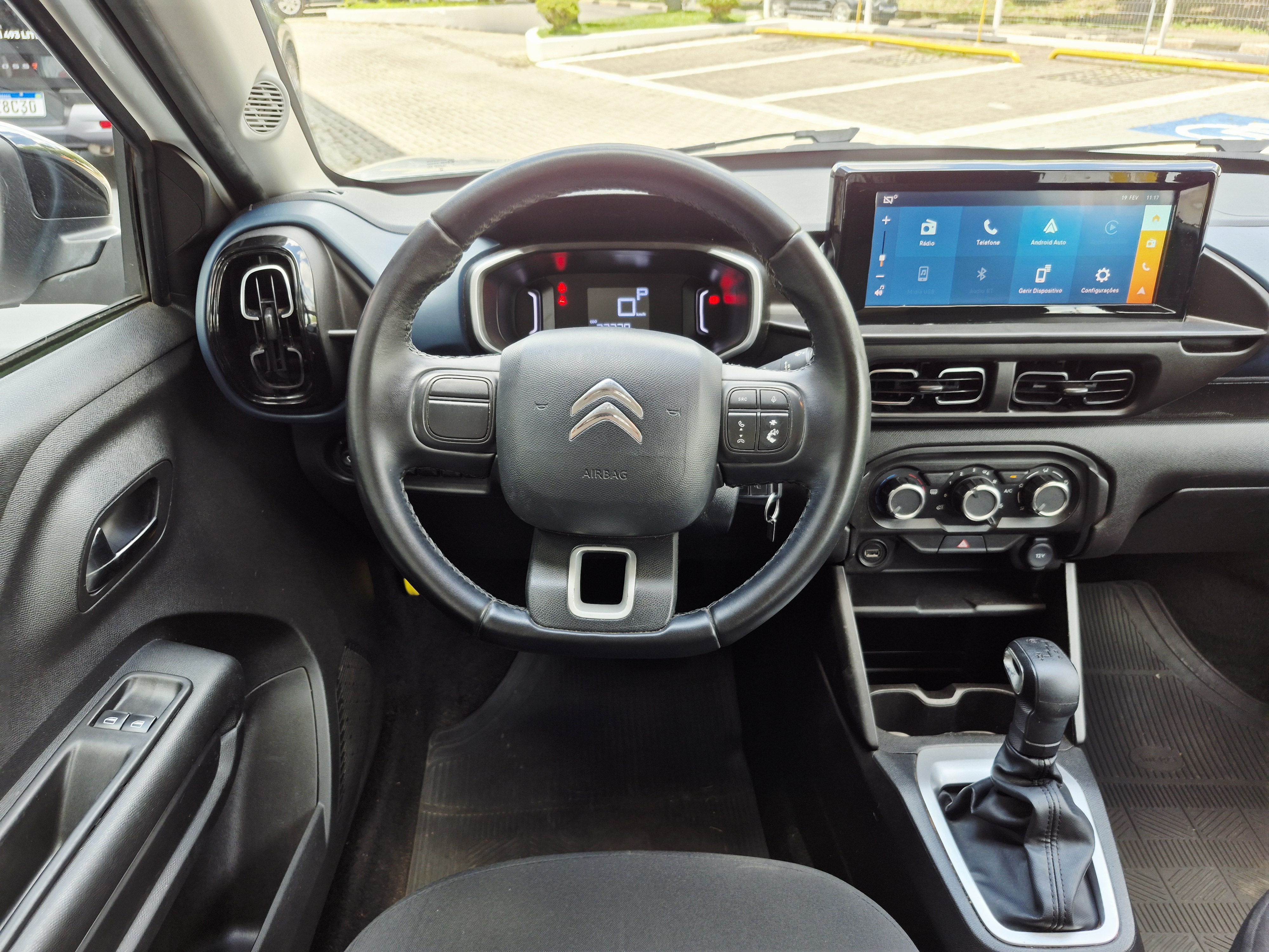 Foto ilustrativa do carro