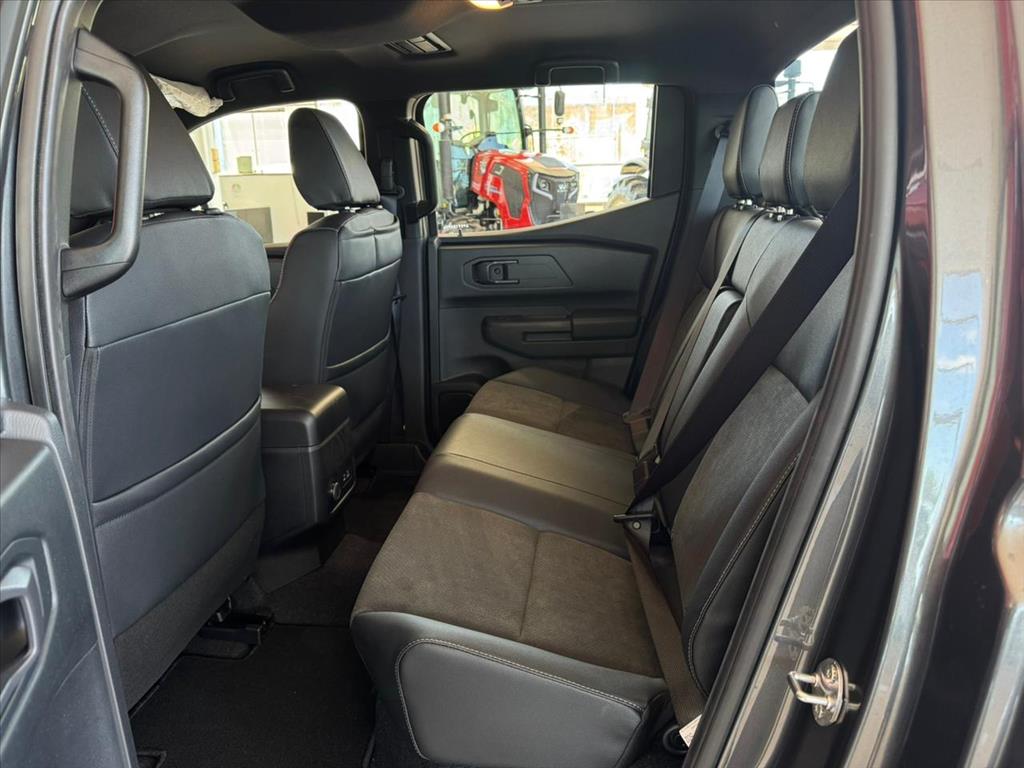 Mitsubishi-TRITON-2.4 BITURBO DIESEL CD TARMAC 4X2 AUTOMÁTICO