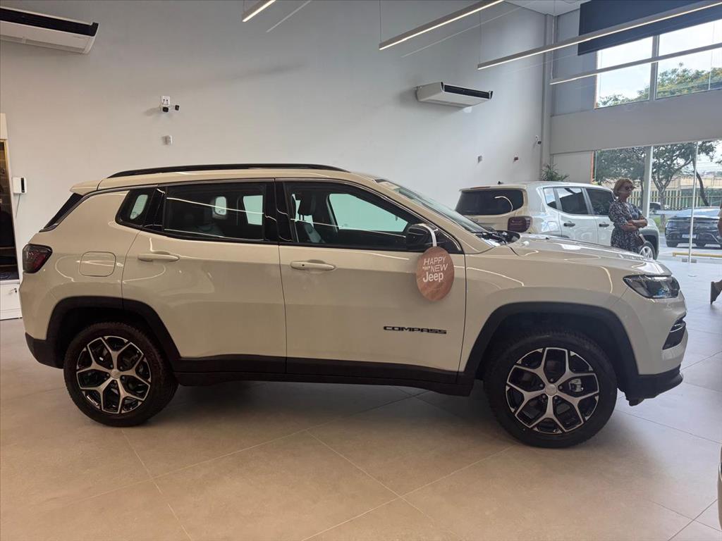COMPASS 1.3 T270 TURBO FLEX LONGITUDE AT6 COMPASS 1.3 T270 TURBO FLEX LONGITUDE AT6