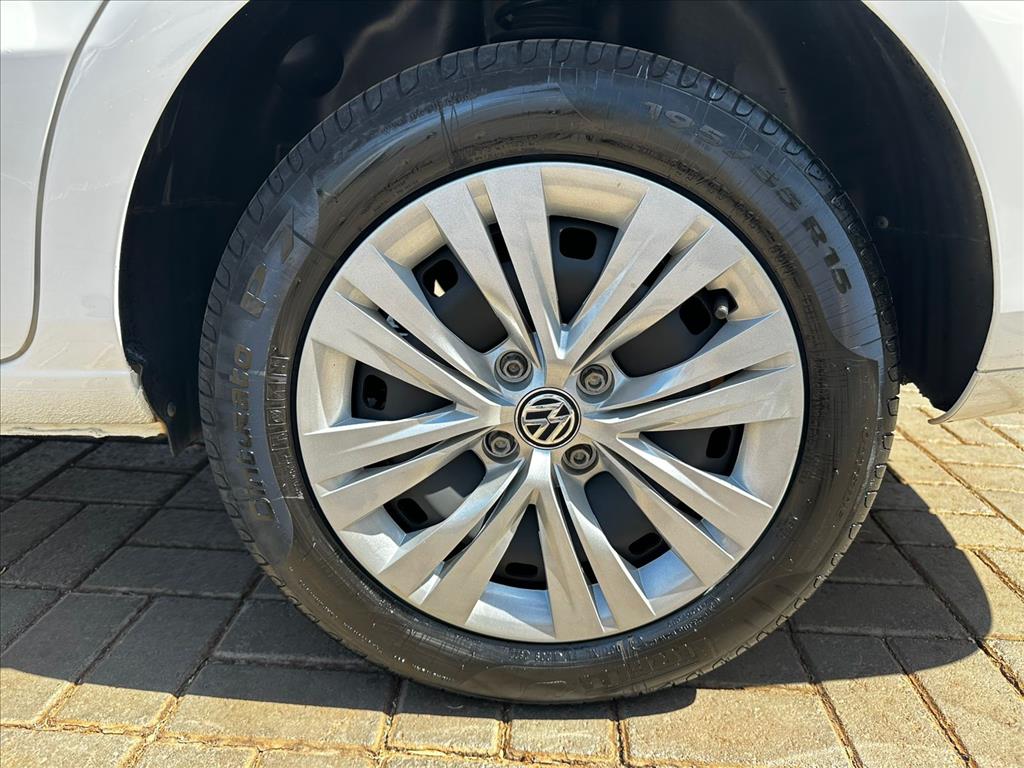 VOYAGE 1.0 12V MPI TOTALFLEX 4P MANUAL