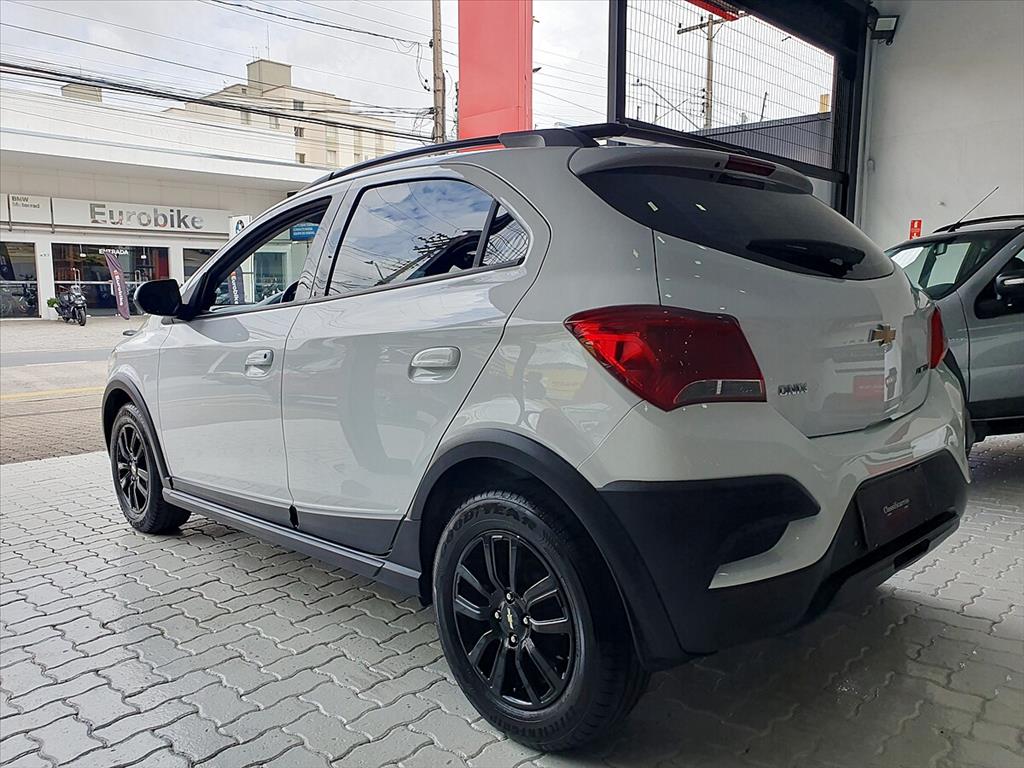 Chevrolet Onix - 1.4 MPFI ACTIV 8V FLEX 4P AUTOMÁTICO