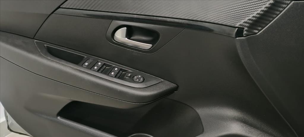 208 1.0 TURBO 200 FLEX ALLURE CVT11