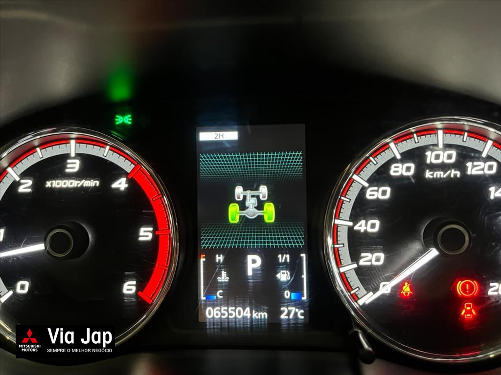 Mitsubishi-L200 TRITON-2.4 16V TURBO DIESEL SPORT HPE CD 4P 4X4 AUTOMÁTICO