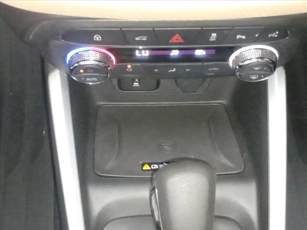 ONIX PLUS 1.0 TURBO FLEX PREMIER AUTOMÁTICO10