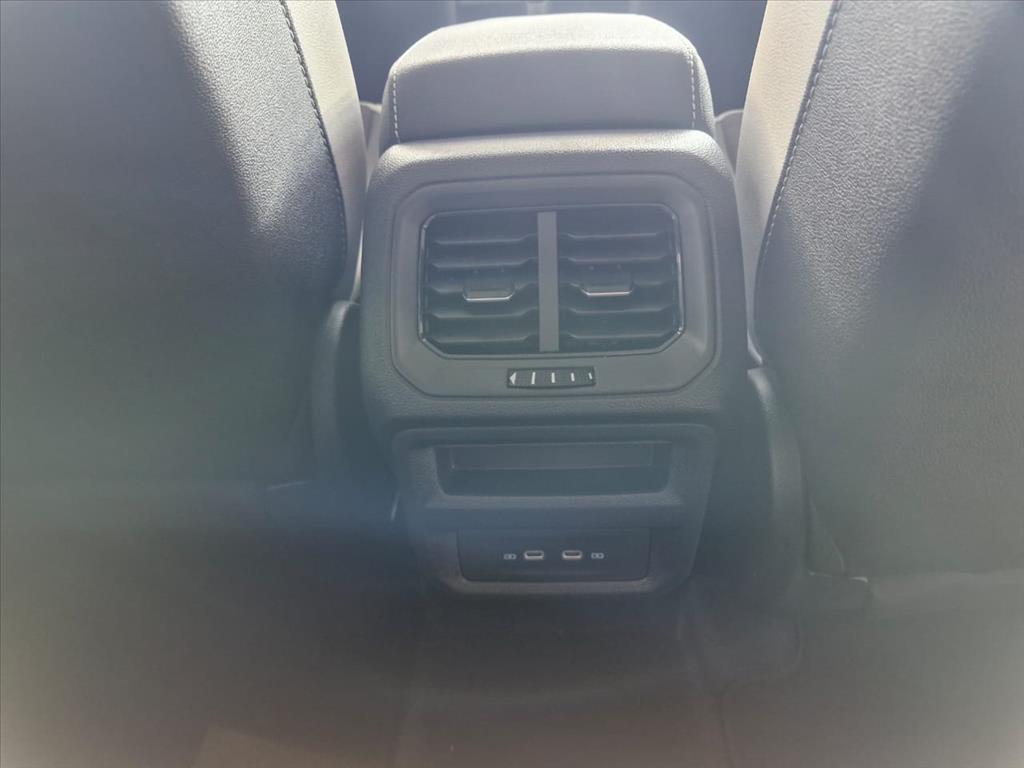 TAOS 1.4 250 TSI TOTAL FLEX COMFORTLINE AUTOMÁTICO8