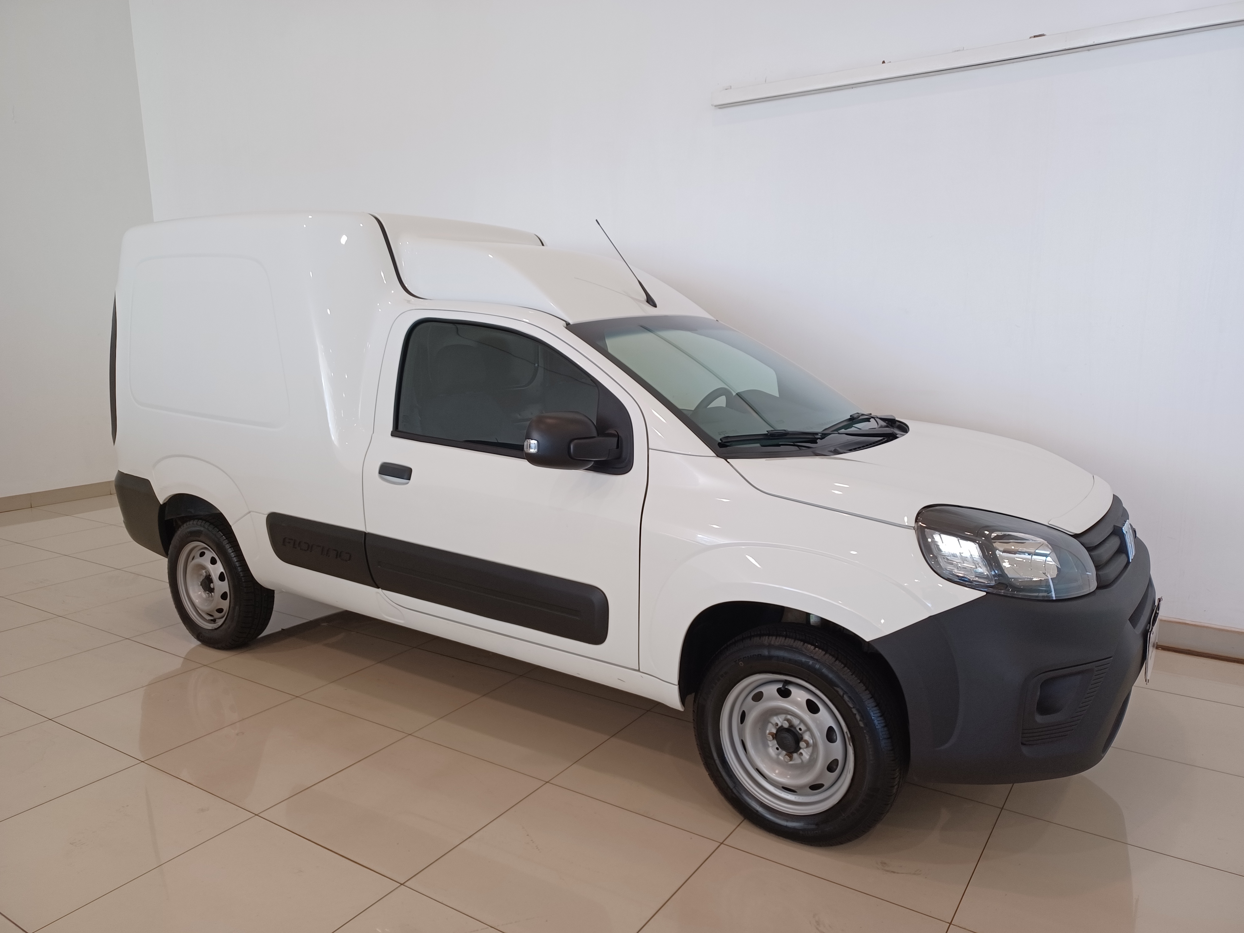 Fiat-FIORINO-1.4 MPI FURGÃO ENDURANCE 8V FLEX 2P MANUAL