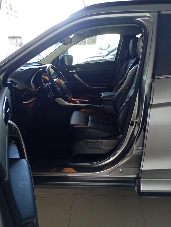 ECLIPSE CROSS 1.5 MIVEC TURBO GASOLINA HPE-S CVT5