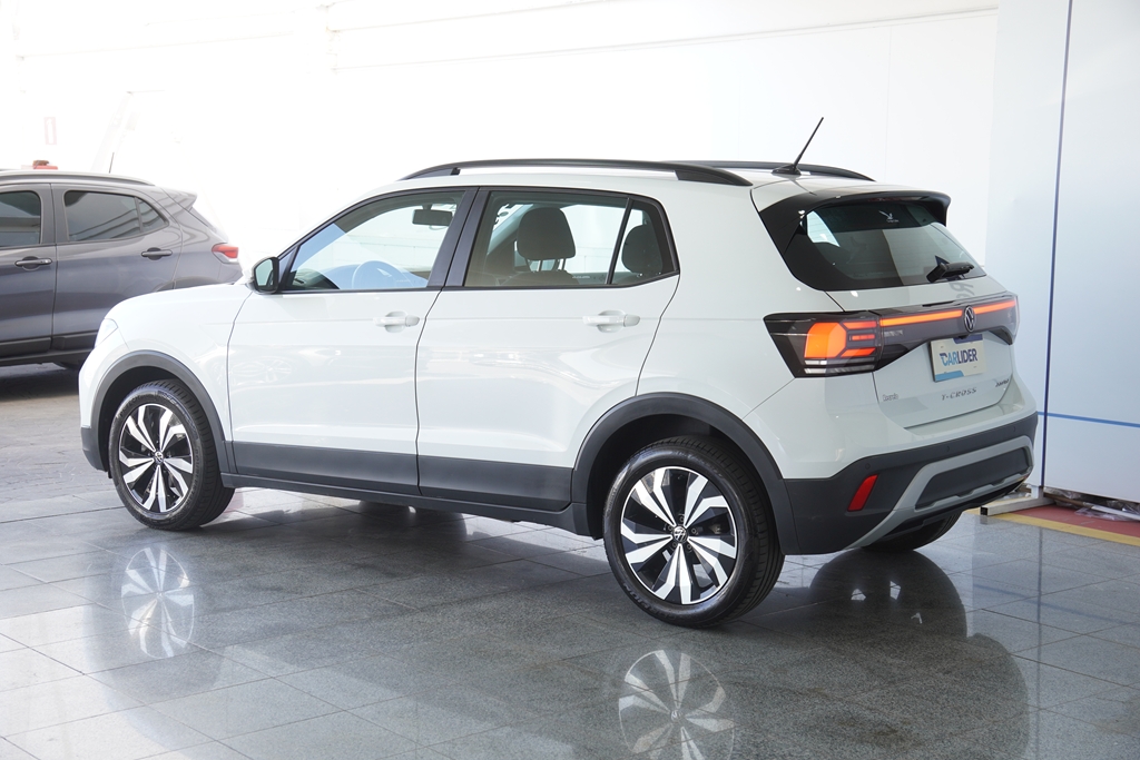 T-CROSS 1.0 200 TSI TOTAL FLEX AUTOMÁTICO7