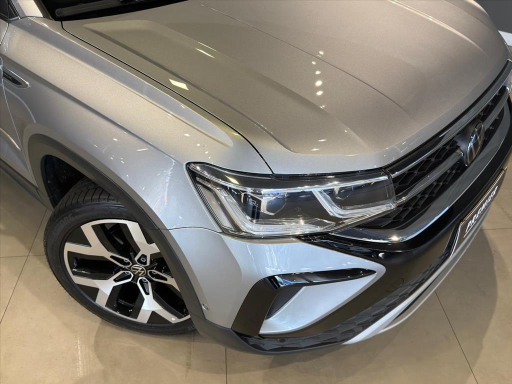 TAOS 1.4 250 TSI TOTAL FLEX HIGHLINE AUTOMÁTICO2