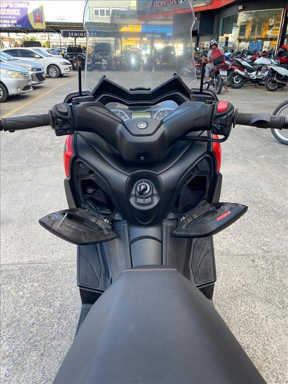 YAMAHA XMAX foto 7
