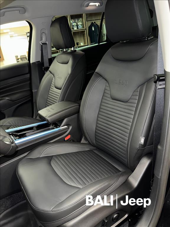 COMMANDER 1.3 T270 TURBO FLEX LONGITUDE AT6