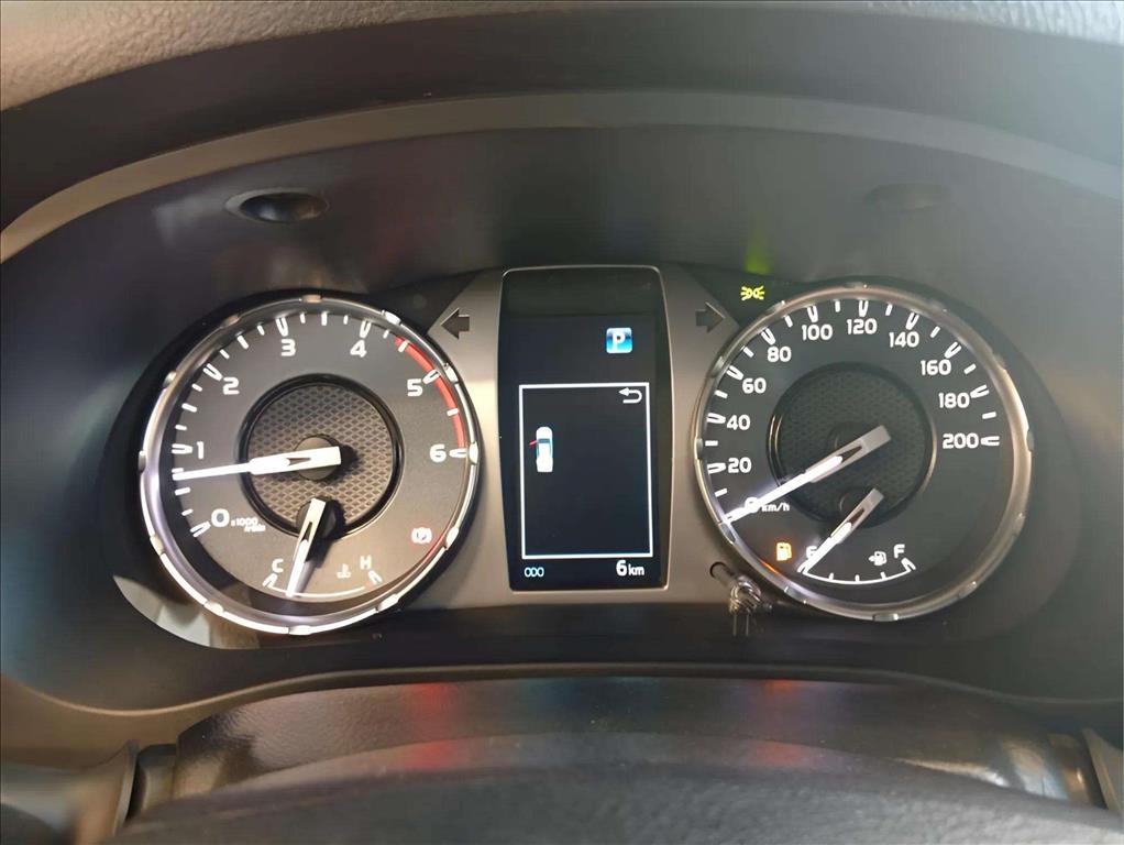 HILUX 2.8 D-4D TURBO DIESEL CD SRV 4X4 AUTOMÁTICO8