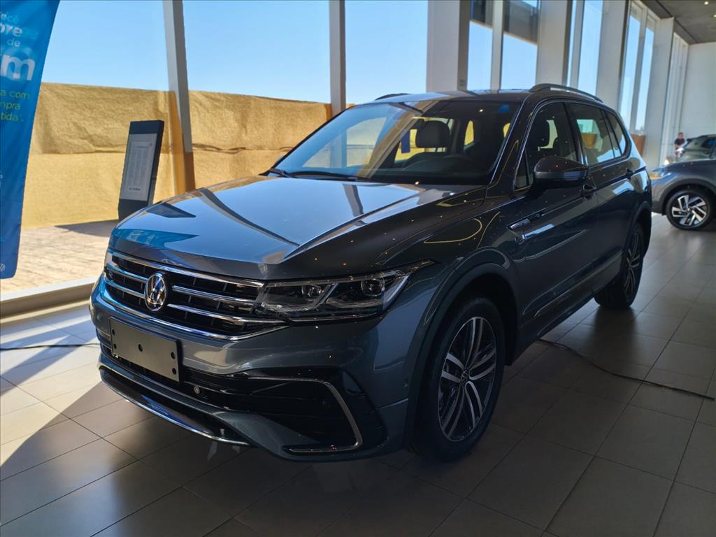 TIGUAN 2.0 300 TSI GASOLINA ALLSPACE R-LINE AUTOMÁTICO TIGUAN 2.0 300 TSI GASOLINA ALLSPACE R-LINE AUTOMÁTICO