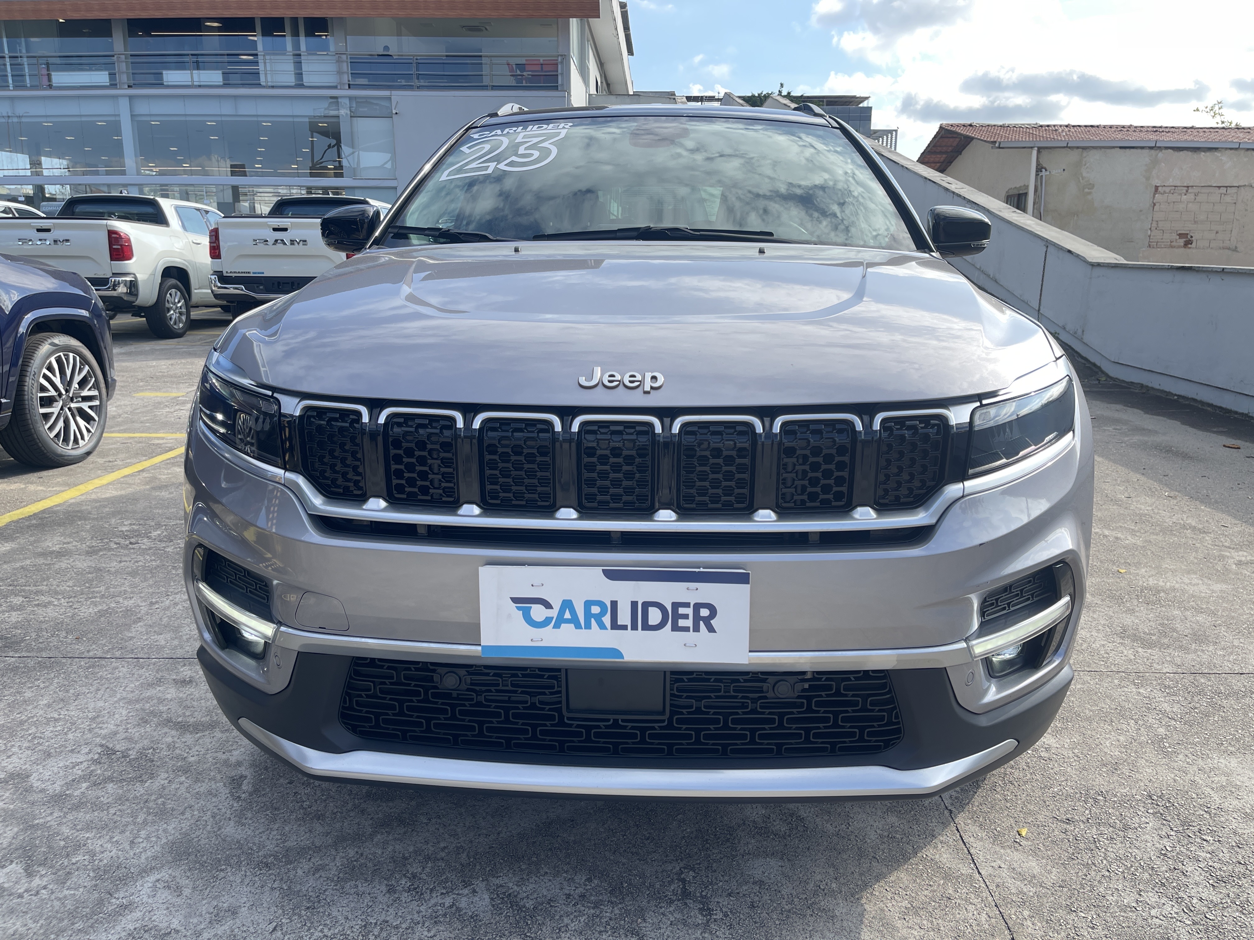 COMMANDER 1.3 T270 TURBO FLEX LONGITUDE AT60