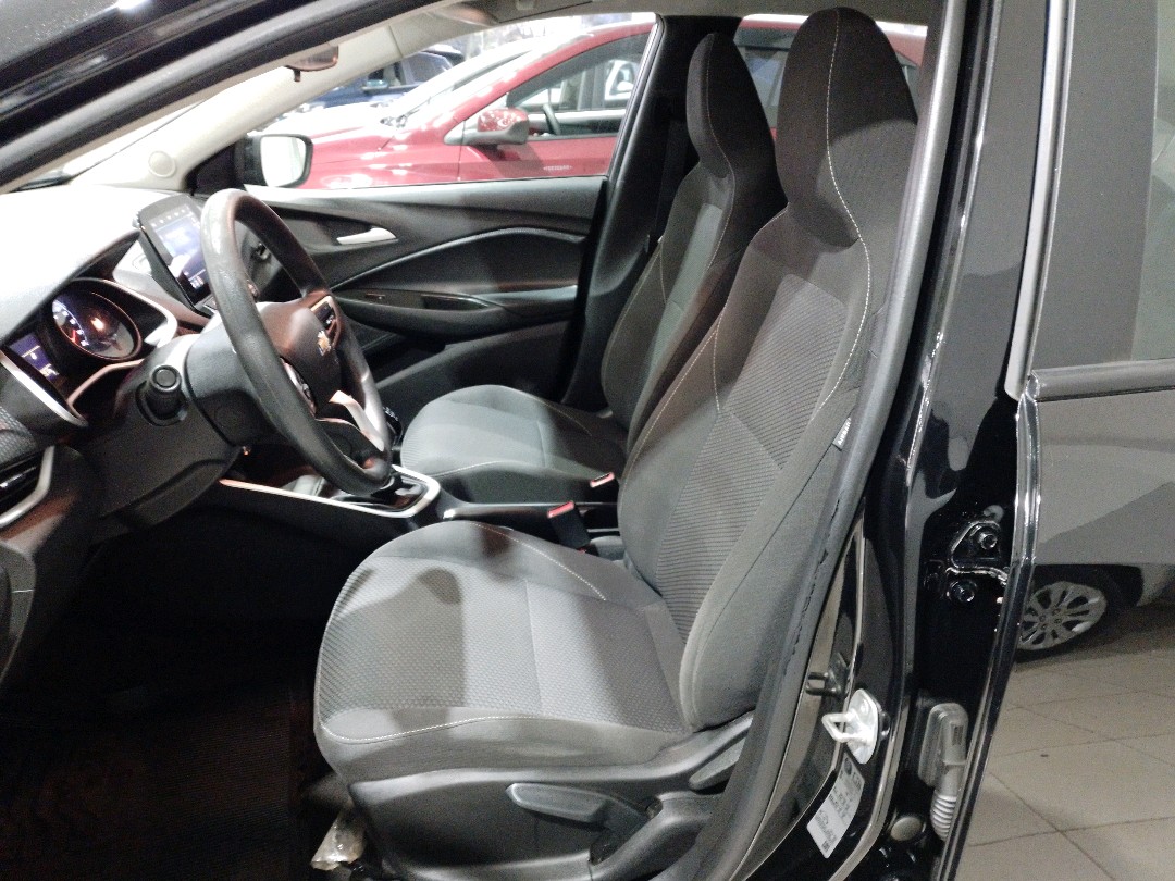 Chevrolet Onix 1.0 Flex LT Manual - foto 3