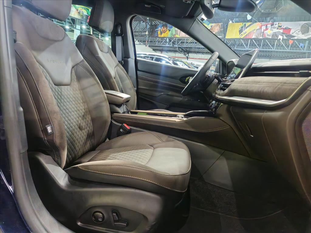 COMMANDER 2.2 TURBO DIESEL OVERLAND AT910