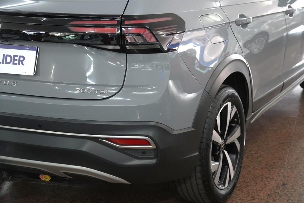 NIVUS 1.0 200 TSI TOTAL FLEX HIGHLINE AUTOMÁTICO4