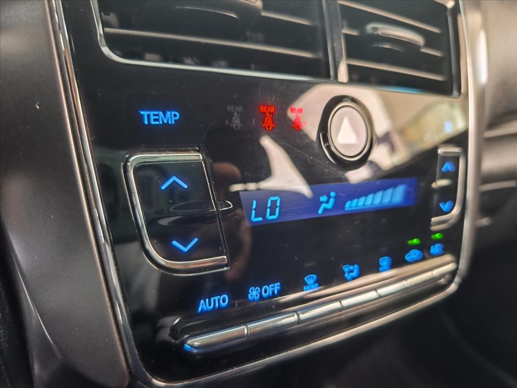 YARIS 1.5 16V FLEX SEDAN XL MULTIDRIVE9