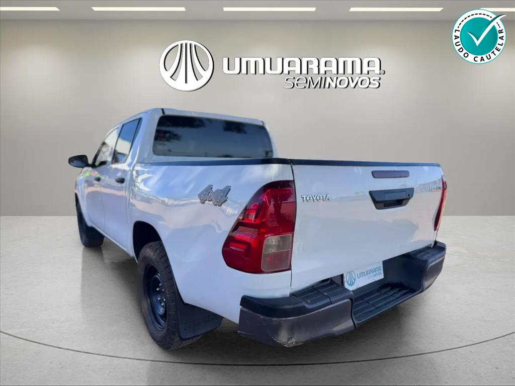 HILUX 2.8 D-4D TURBO DIESEL CD POWER PACK 4X4 MANUAL4