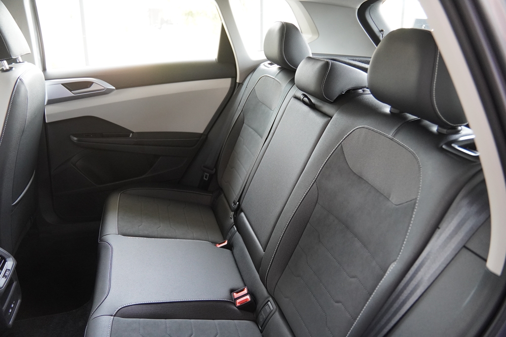 TAOS 1.4 250 TSI TOTAL FLEX COMFORTLINE AUTOMÁTICO10