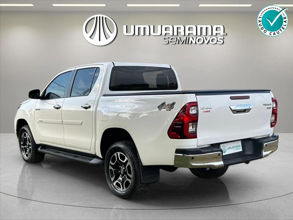 HILUX 2.8 D-4D TURBO DIESEL CD SRV 4X4 AUTOMÁTICO3