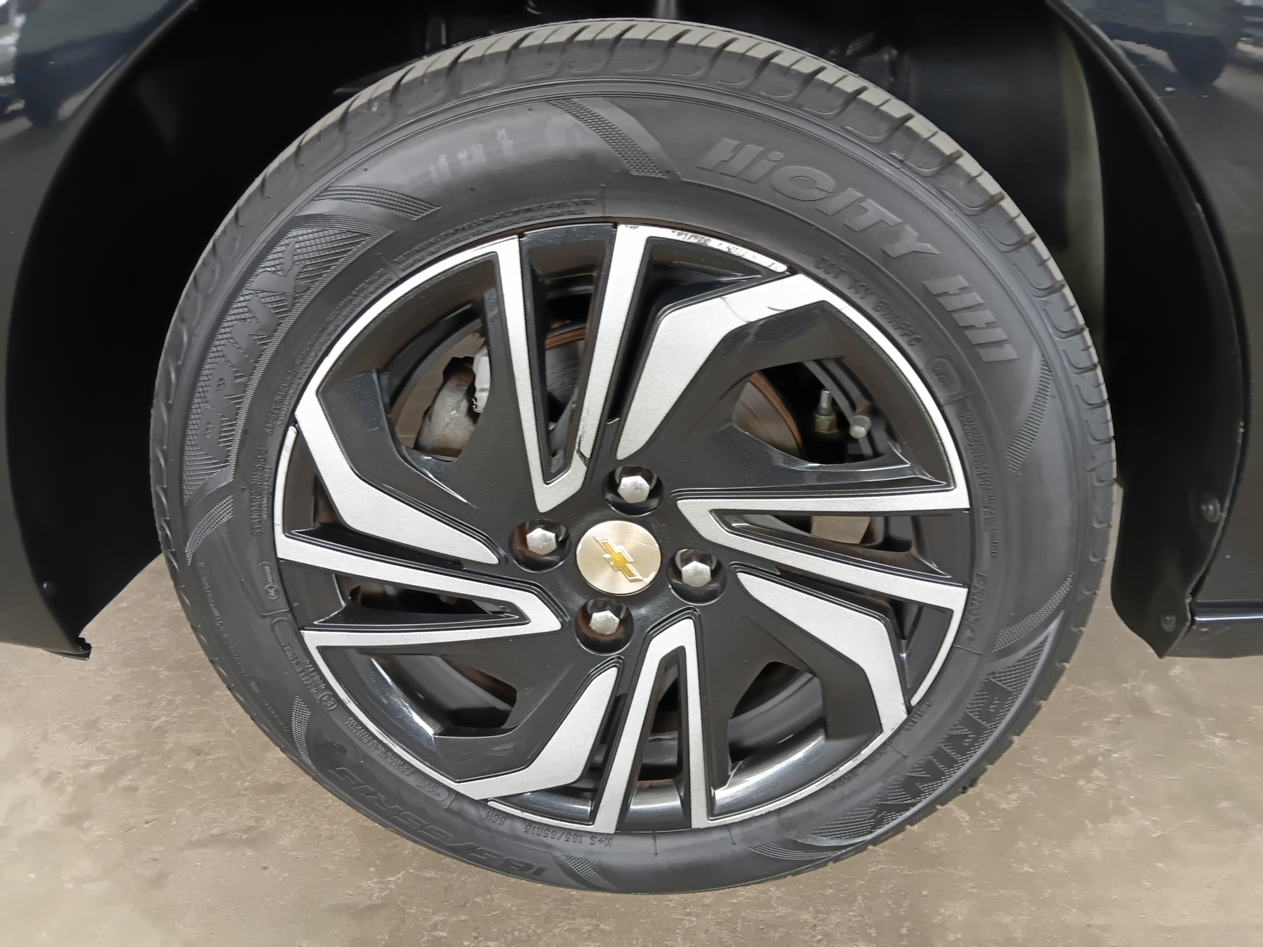 Chevrolet Onix 1.0 Flex LT Manual - foto 2