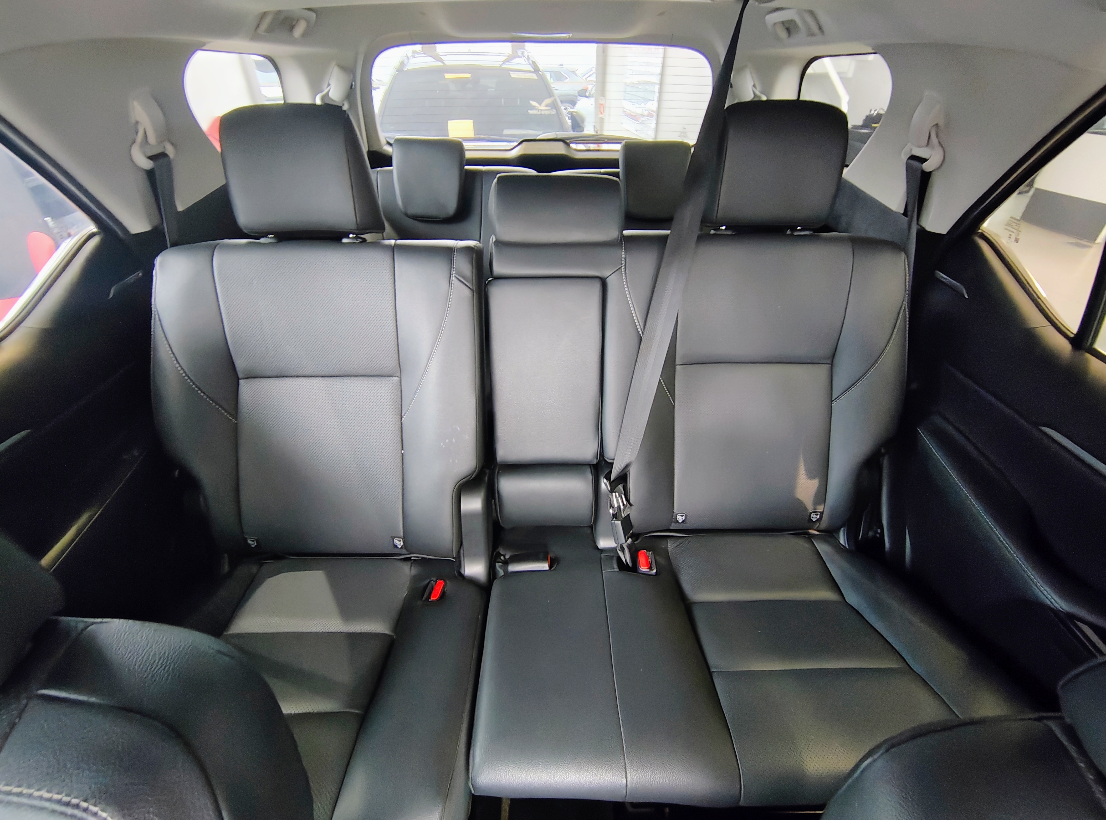 HILUX SW4 2.8 D-4D TURBO DIESEL SRX PLATINUM 7L 4X4 AUTOMÁTICO12