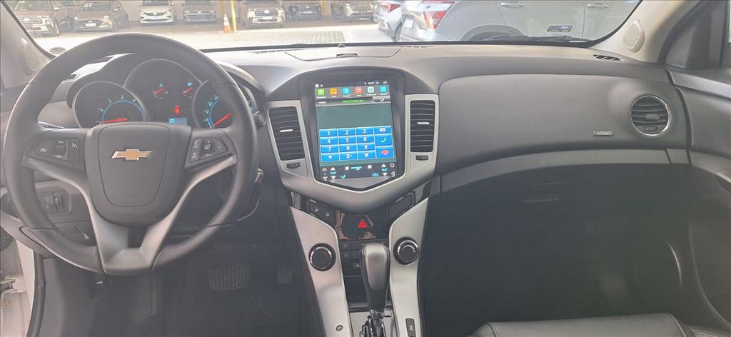 CRUZE 1.8 LT 16V FLEX 4P MANUAL9