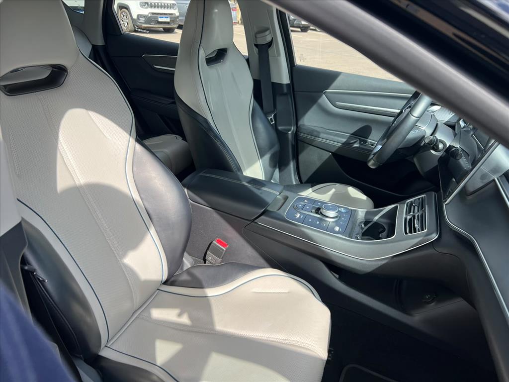 KING 1.5 DM-I PHEV GS AUTOMÁTICO5