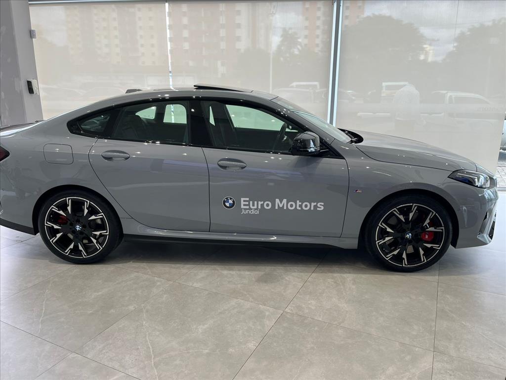 BMW-M235i-2.0 16V TURBO GASOLINA XDRIVE GRAN COUPÉ STEPTRONIC