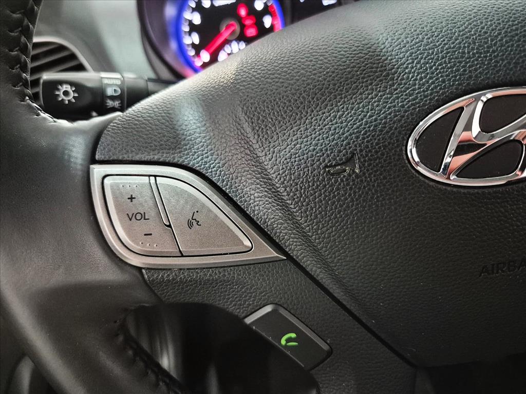Hyundai-HB20S-1.6 PREMIUM 16V FLEX 4P AUTOMÁTICO