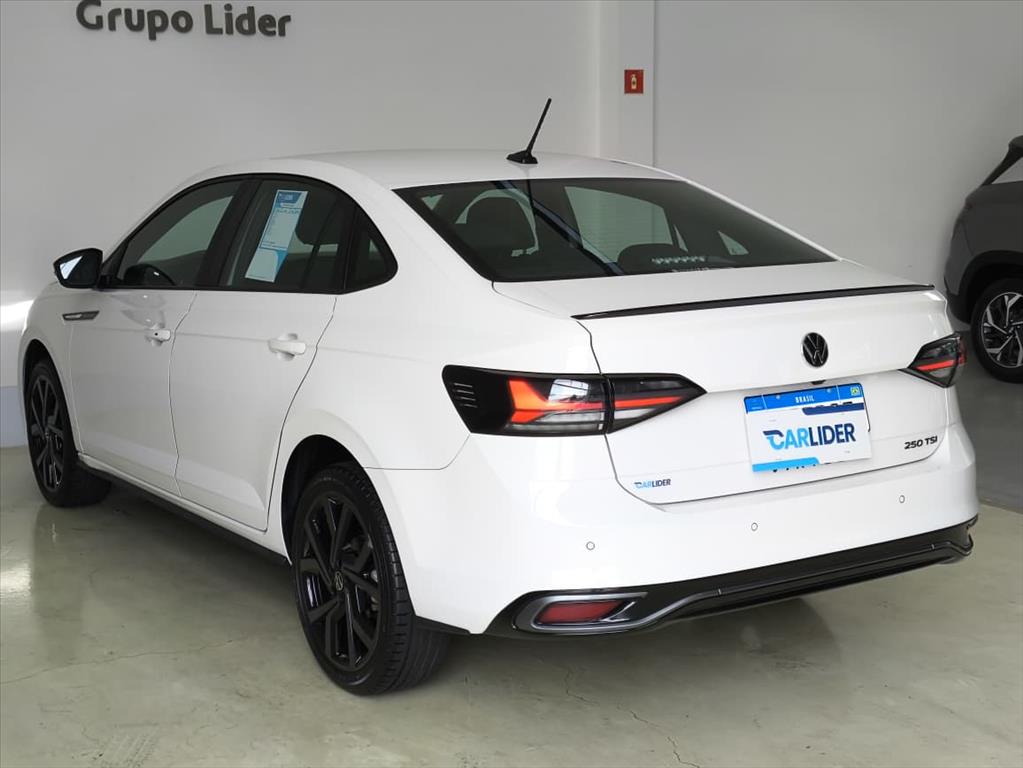 VIRTUS 1.4 250 TSI EXCLUSIVE AUTOMÁTICO9