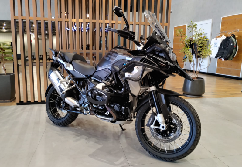 1250 GS ADVENTURE TRIPLE BLACK