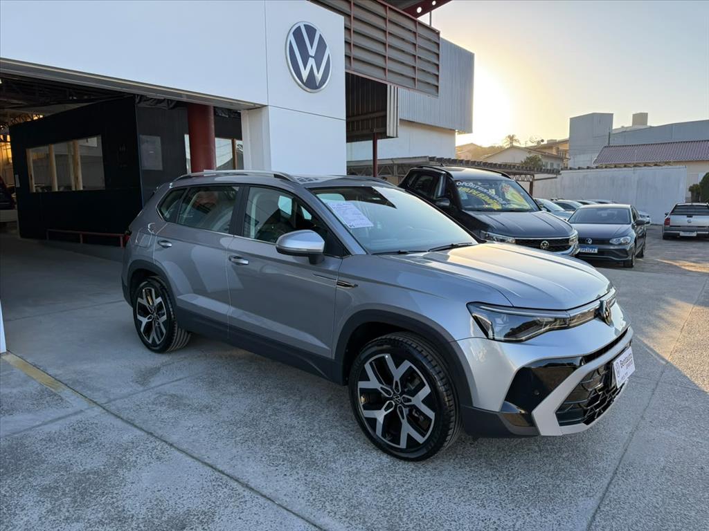 TAOS 1.4 250 TSI TOTAL FLEX HIGHLINE AUTOMÁTICO8