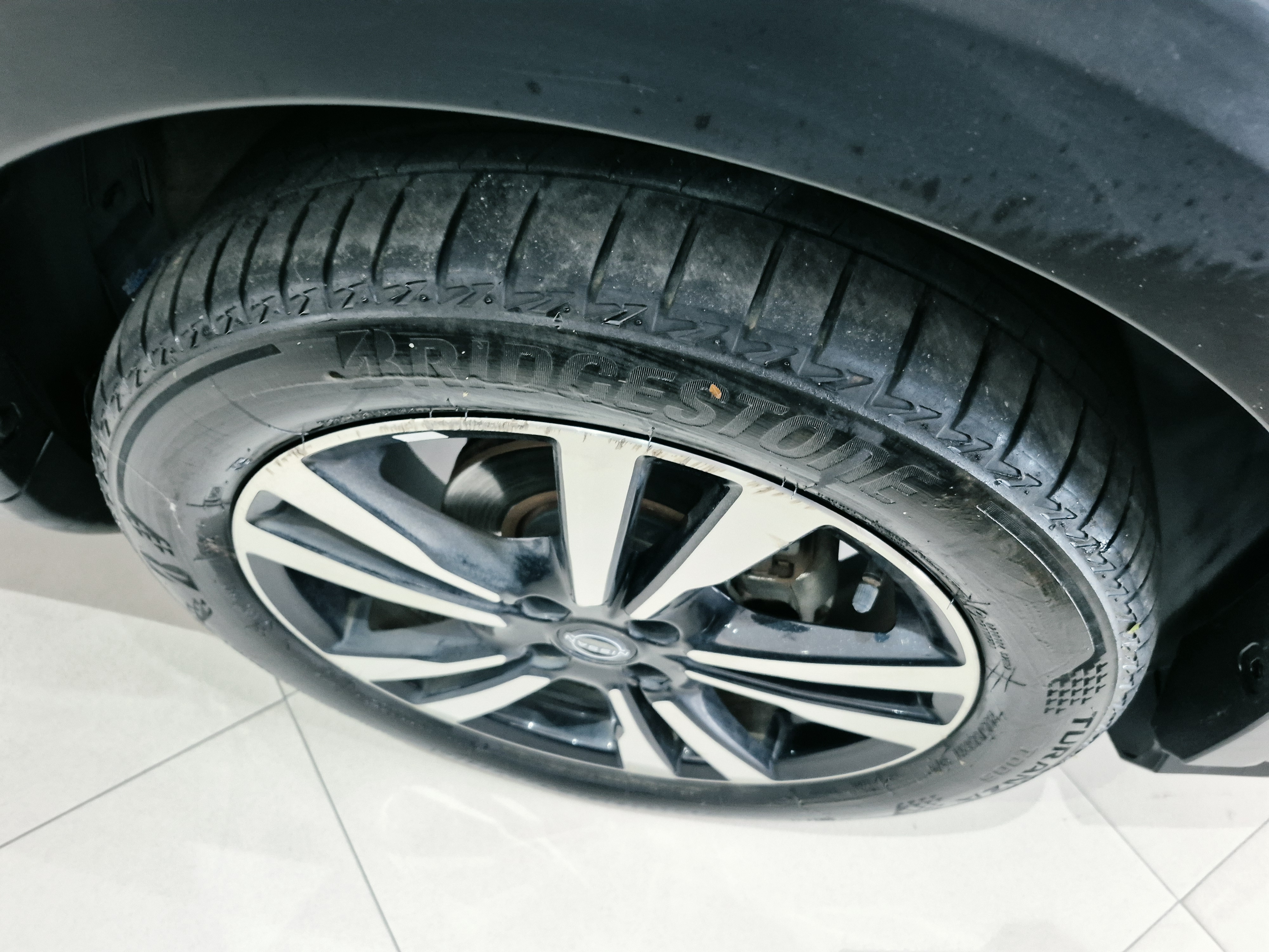 Foto ilustrativa do carro