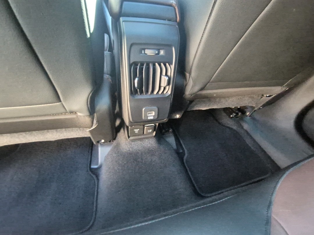 COMPASS 2.0 TD350 TURBO DIESEL LIMITED AT911