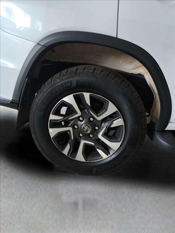 HILUX 2.8 D-4D TURBO DIESEL CD CONQUEST 4X4 AUTOMÁTICO11