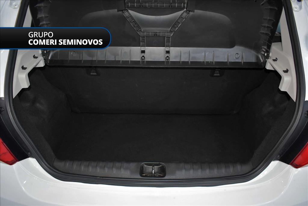 ONIX 1.4 MPFI LT 8V FLEX 4P AUTOMÁTICO3