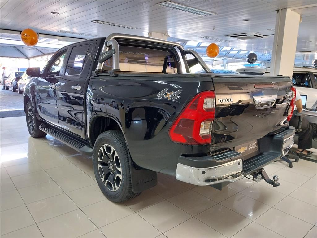 HILUX 2.8 D-4D TURBO DIESEL CD SRX 4X4 AUTOMÁTICO