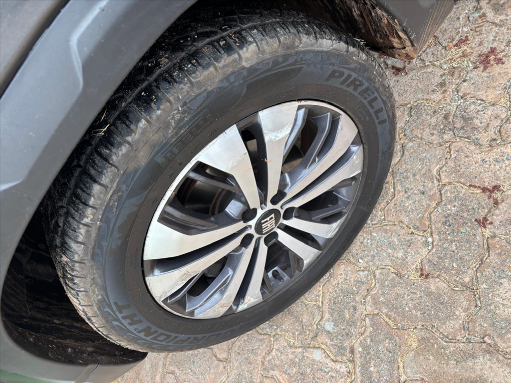 TORO 2.0 16V TURBO DIESEL VOLCANO 4WD AT98