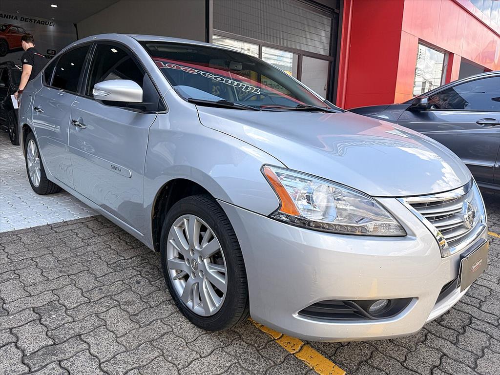 Nissan Sentra - 2.0 SL 16V FLEX 4P AUTOMÁTICO