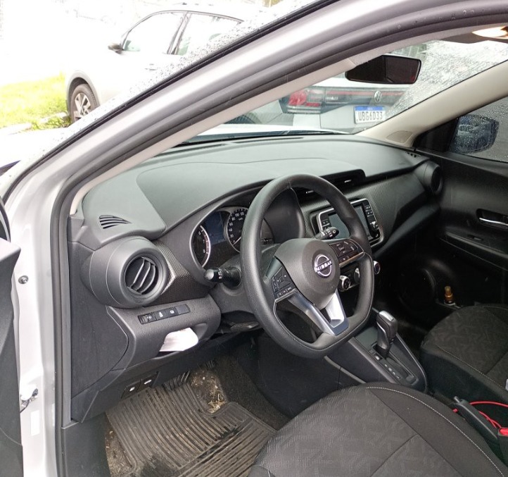 KICKS PLAY 1.6 16V FLEXSTART SENSE XTRONIC4